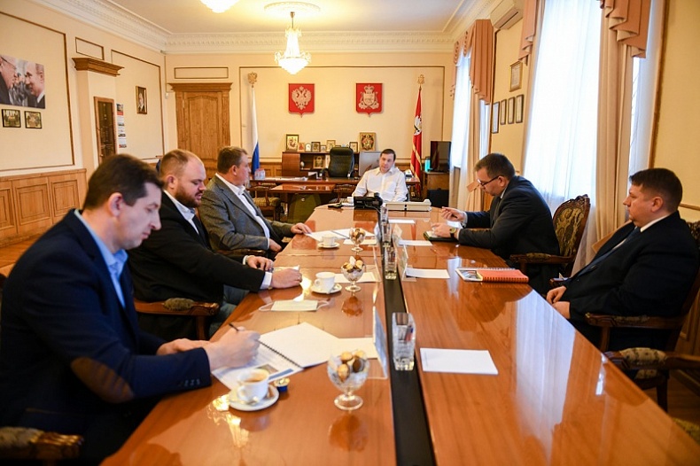 Губернатор Алексей Островский провел совещание по вопросу реализации инвестиционного проекта агропромышленной фирмы «НАША ЖИТНИЦА»