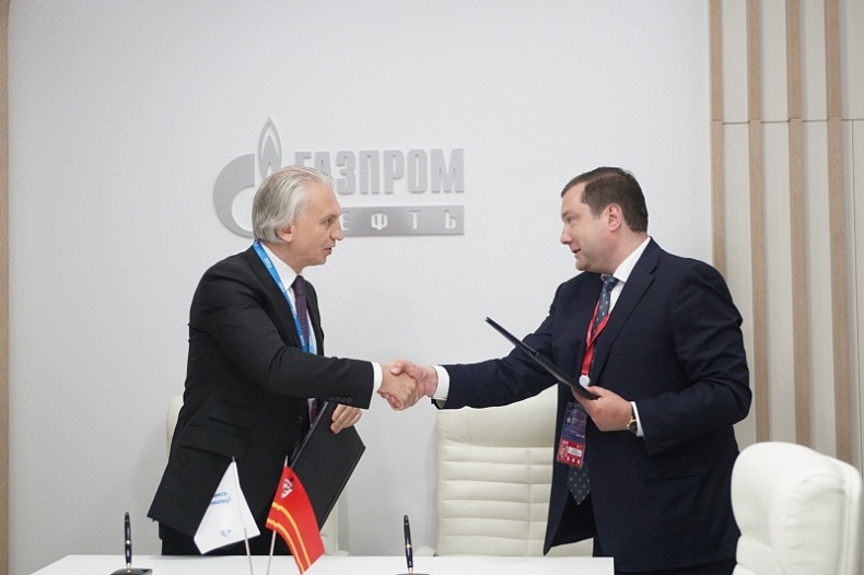 Компания «Газпром нефть» увеличит поставки битумных материалов в Смоленскую область 
