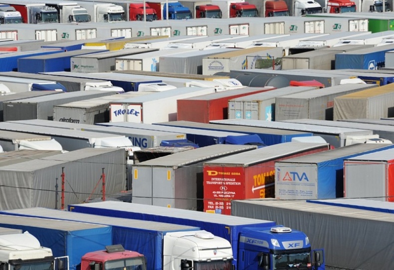 В Смоленской области появятся транспортные налоговые льготы для грузовых автомобилей