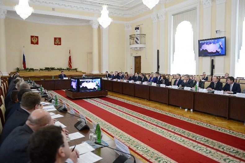 Губернатор Алексей Островский провел заседание Организационного штаба по рассмотрению вопросов улучшения инвестиционного и предпринимательского климата